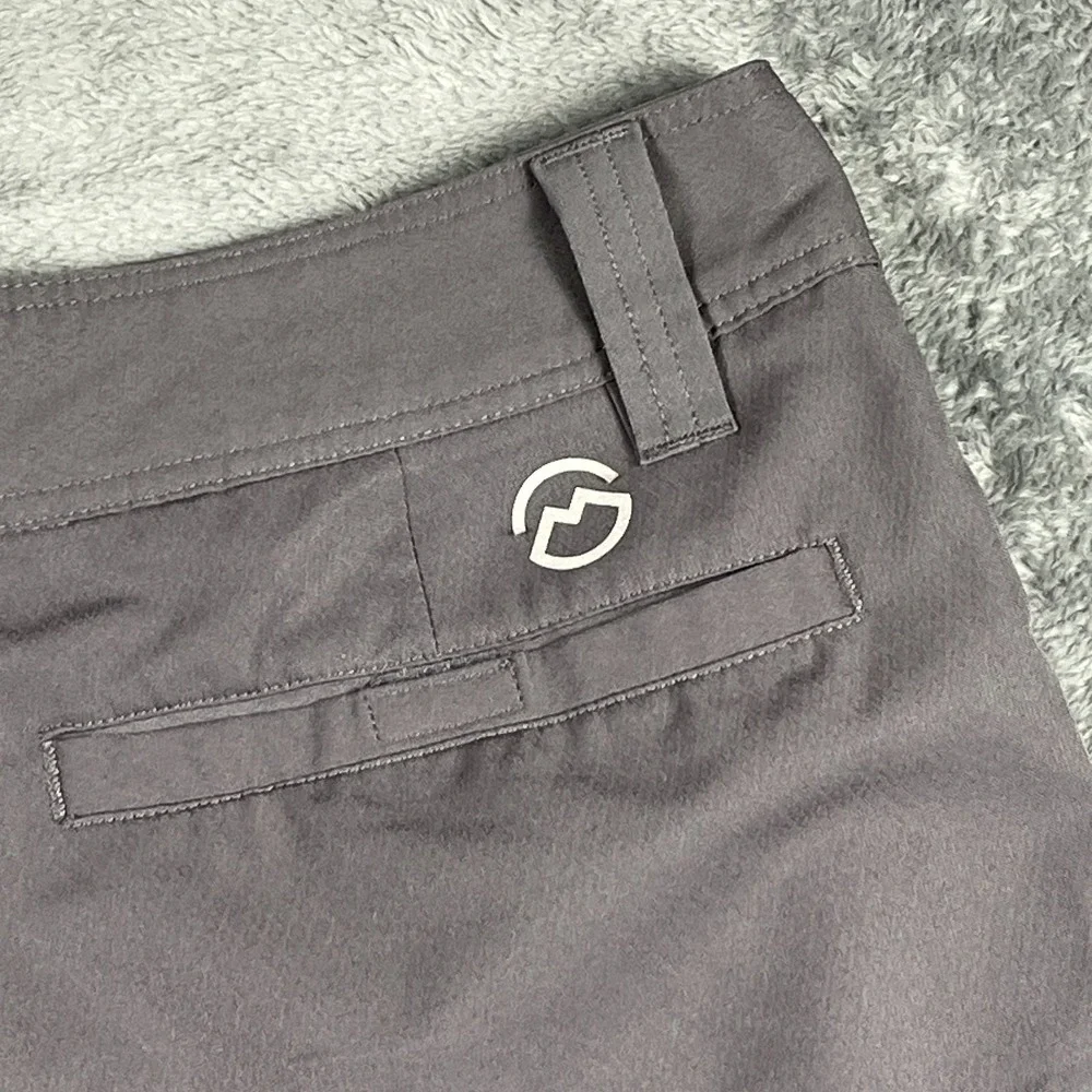 Magellan Outdoors Fish Gear Shorts Mens 32 Gray Utility Pocket Water Repellent